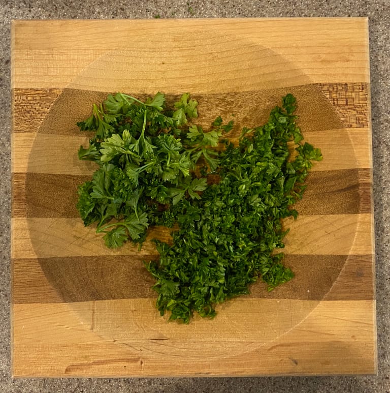 Chopped and Unchoped Parsley